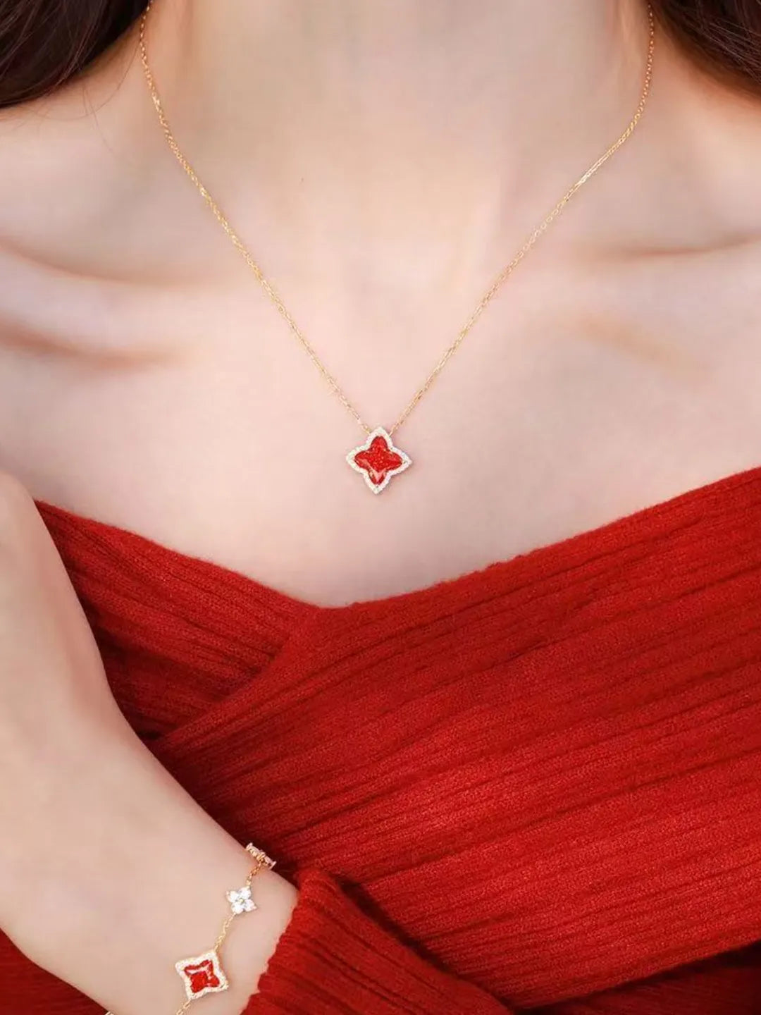 STARLIGHT CLOVER JEWELRY