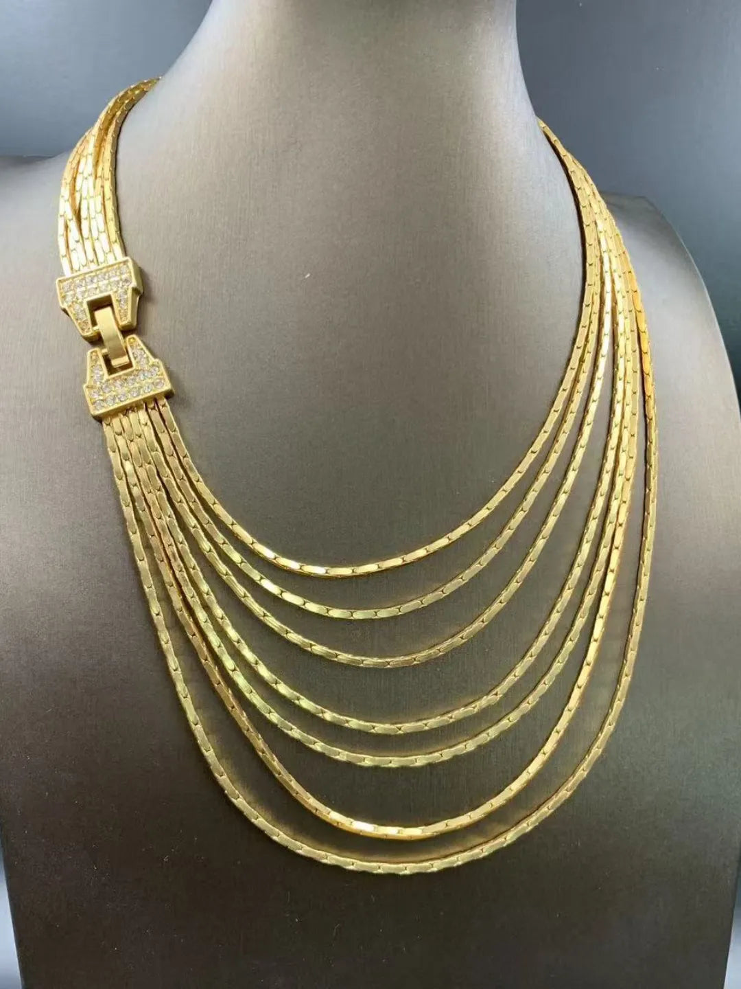 RETRO GOLD TASSEL CHAIN