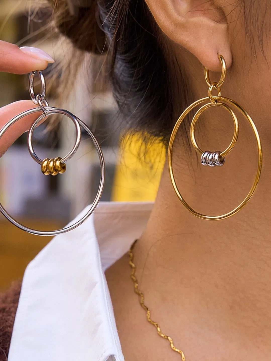 MINIMAL HOOP EARRINGS