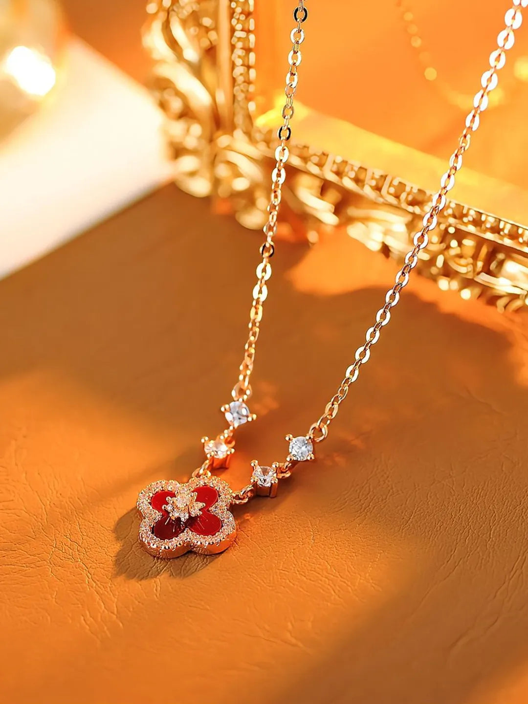 PINK FOUR LEAF CLOVER NECKLACE